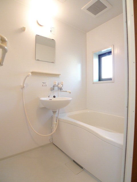 ルミエール馬堀 205号-8