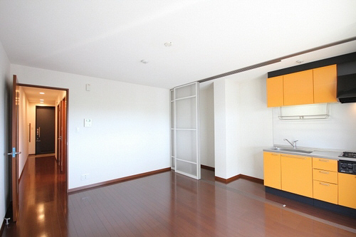 シャーメゾン本牧 103号-2