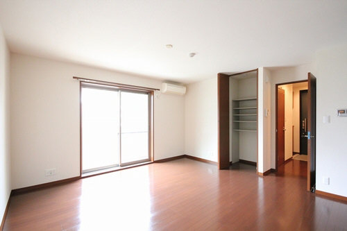 シャーメゾン本牧 201号-4