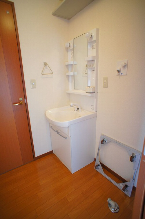 ボンハイム磯子 203号-5