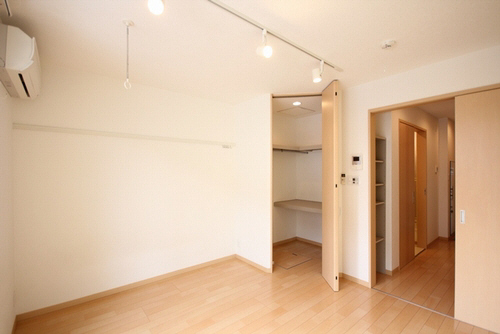 ヴィライグレック 201号-2