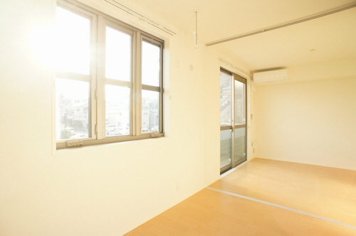 ラ・ピネド 202号-4