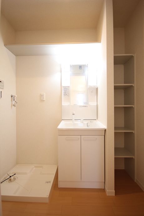 フェリーチェ磯子 101号-8