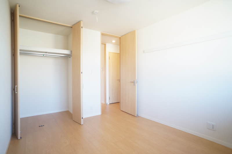 シャーメゾン彩 201号-5