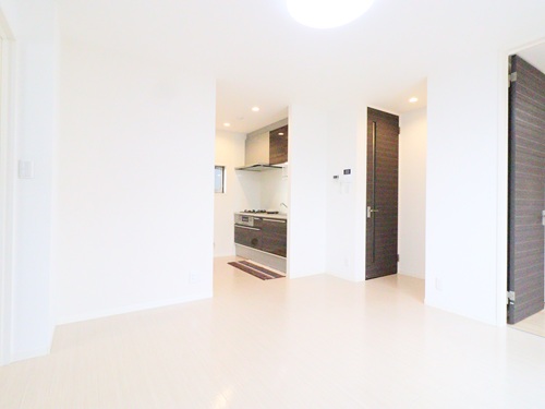 シャーメゾンアビヨン 202号-2