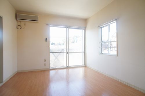 フォレスト中町 102号-3