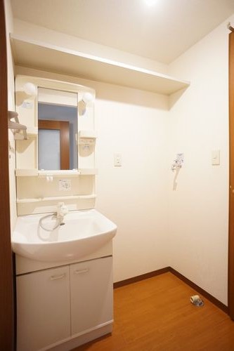 コンフタブル 201号-7