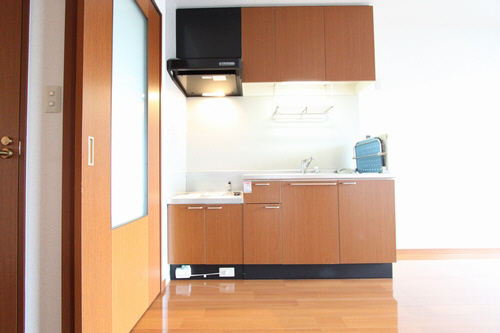 コンフタブル 302号-3