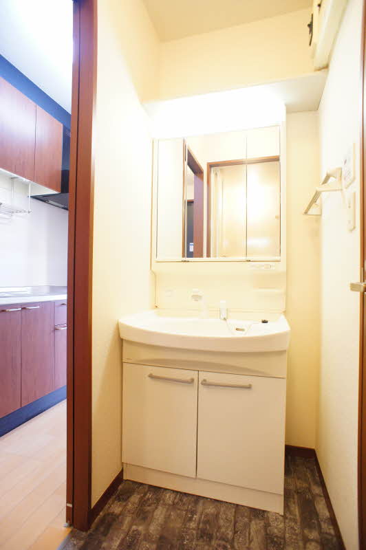 メゾンフォンテーヌ 203号-12