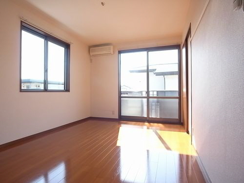 ジュネス御園 201号-2