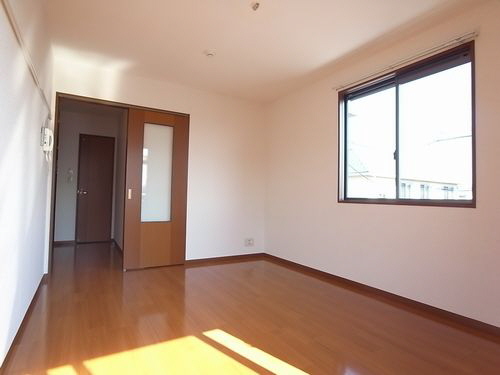 ジュネス御園 201号-4