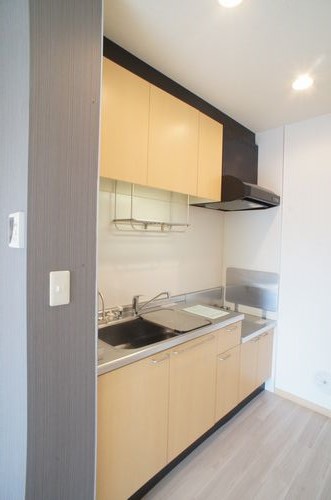 ＯＬＤ　ＴＲＥＥ　ＨＯＵＳＥ 302号-8