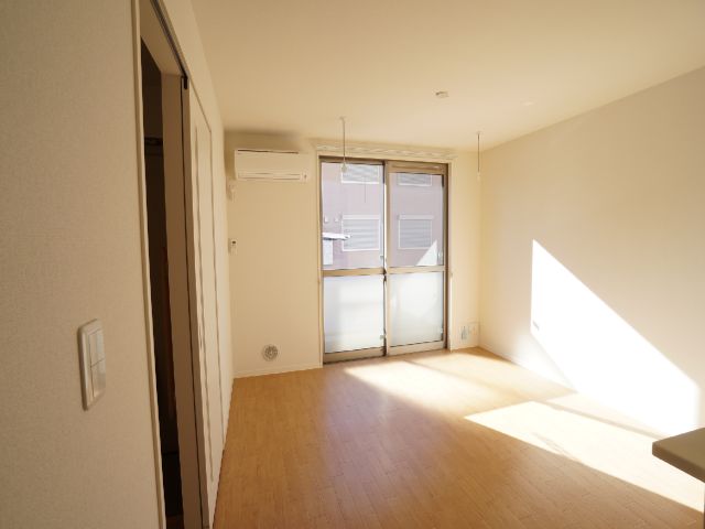 カーサⅥ 102号-2