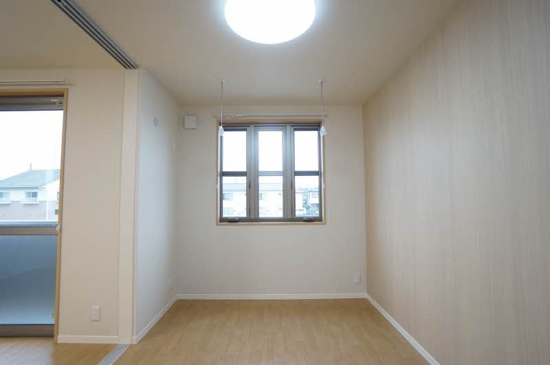 ホワイトビレッジⅡ 205号-5