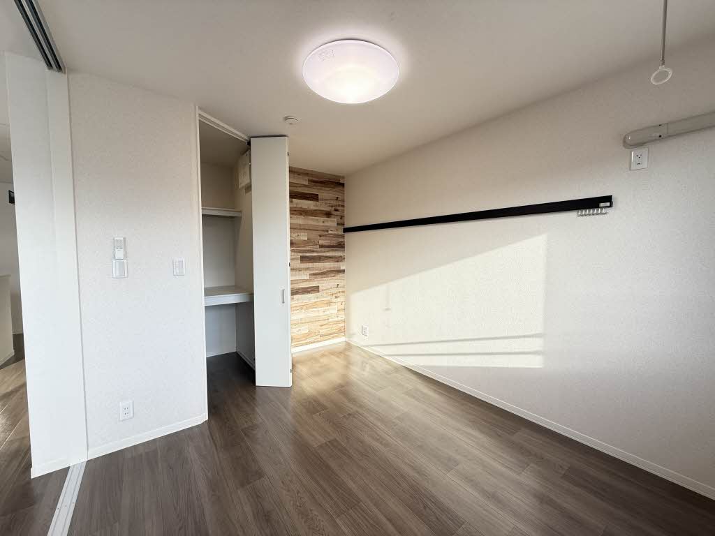 ホワイトビレッジ 301号-8