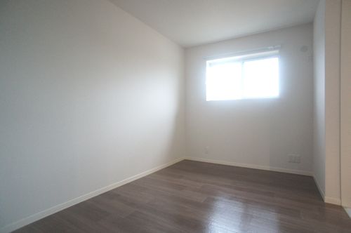 スカイヒルズ栗平 202号-8