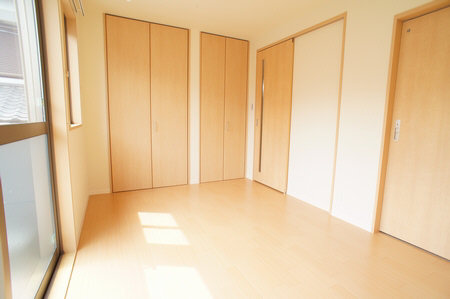 メゾン　ファミーユ 202号-5