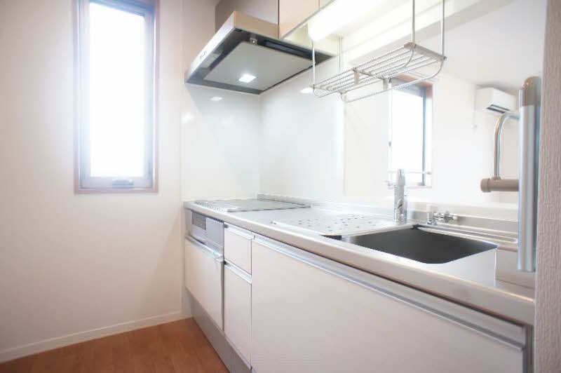 コリーヌ月見台 201号-3