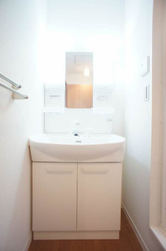 コリーヌ月見台 201号-6