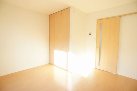 シャーメゾン　エトワール 202号-4