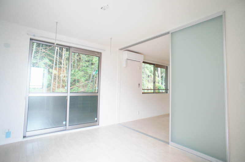 ヒルハウス大倉山東Ⅱ 205号-13