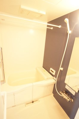 Ａｍｉ・Ｃｏｕｒｔ横浜 202号-9