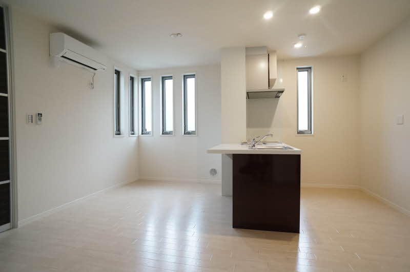 メゾン　アン　ソレイエ 201号-2