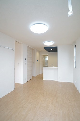 コスモレーヴ上白根 Ⅱ 103号-4