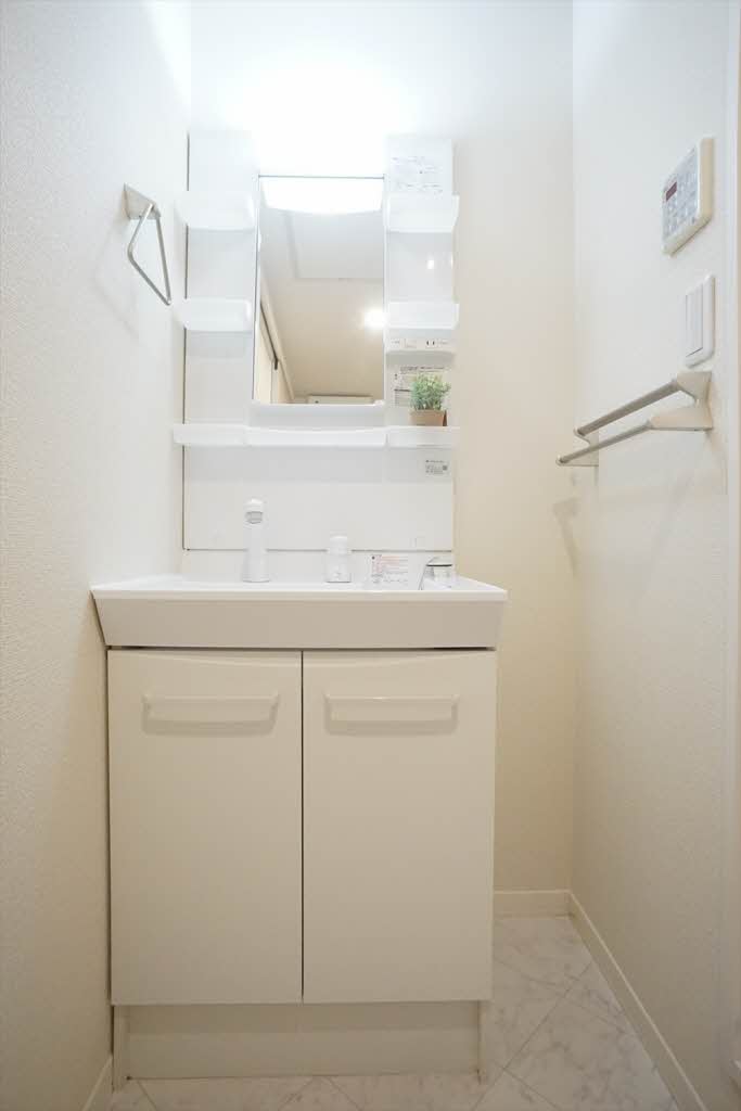 テラスＳＳ本牧 301号-6