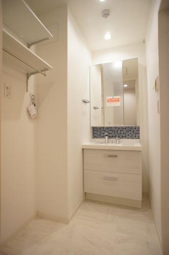 エターナル横浜 106号-8