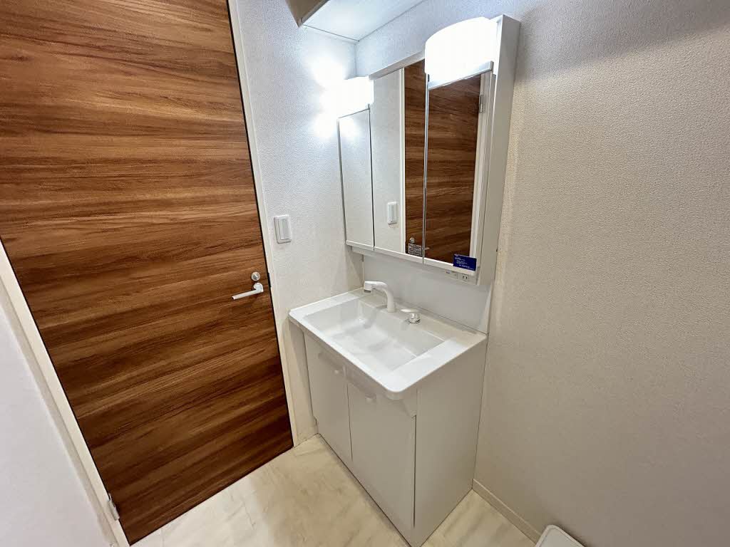 ウェルシーフィールドⅡ三ッ沢 203号-7