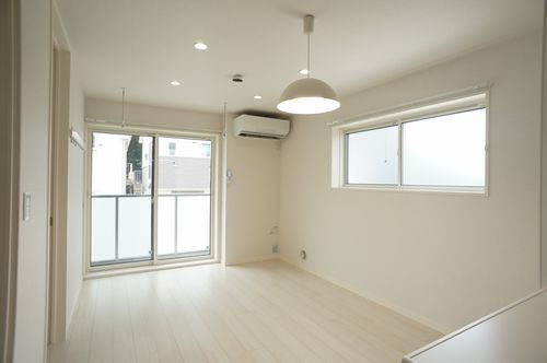 ナヴァン　スカイ 302号-2