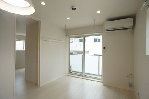 ナヴァン　スカイ 302号-3