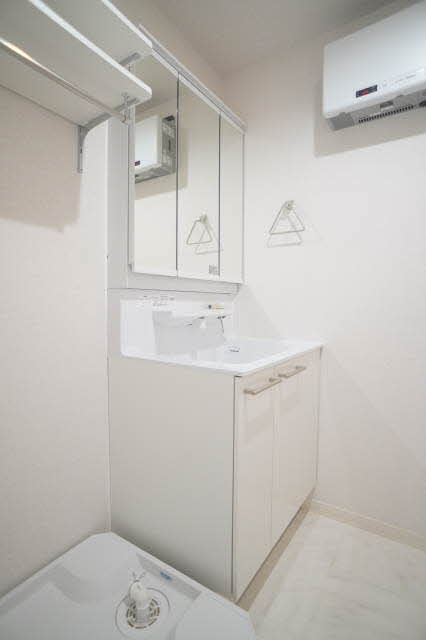 ウェルビー鴨居 203号-4