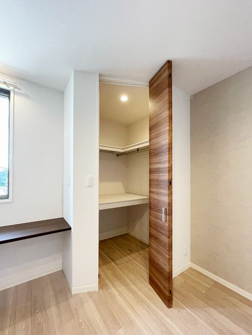 ゼフィールメゾン二俣川 Ⅱ 101号-8