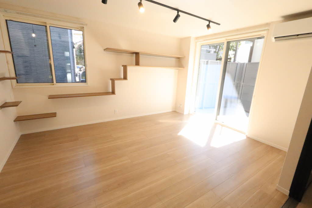 Ｍａｉｓｏｎ　ｄｅ　Ｏａｓｉｓ 102号-3