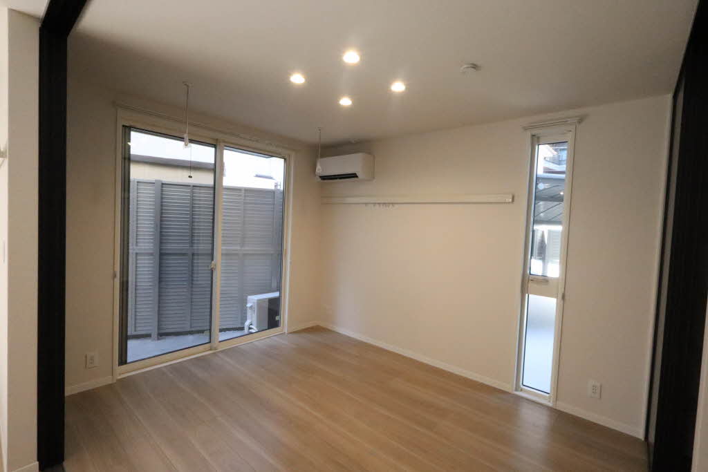 Ｍａｉｓｏｎ　ｄｅ　Ｏａｓｉｓ 102号-5