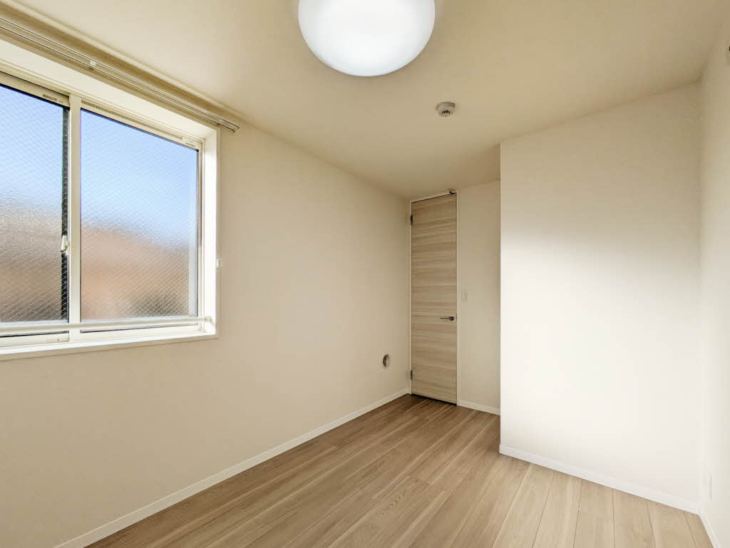 ＴＪＰ白楽 301号-8