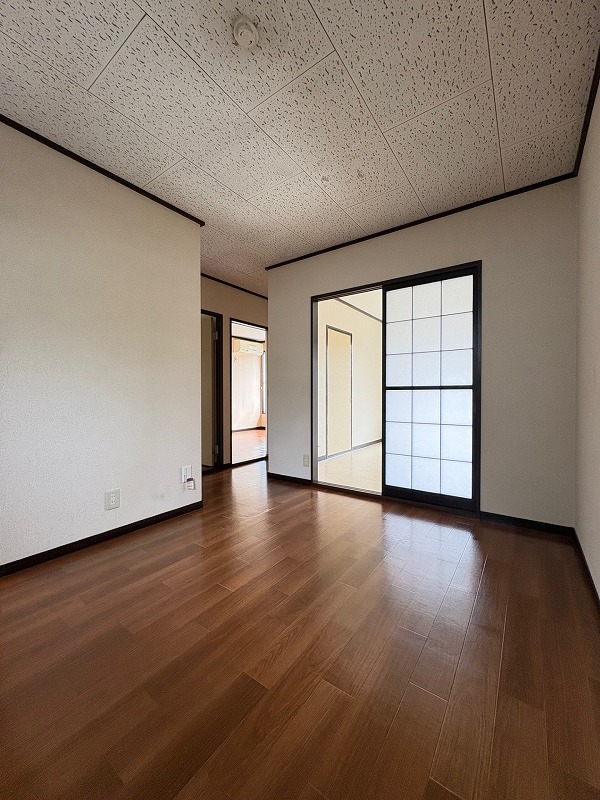 アベニール七国 202号-5