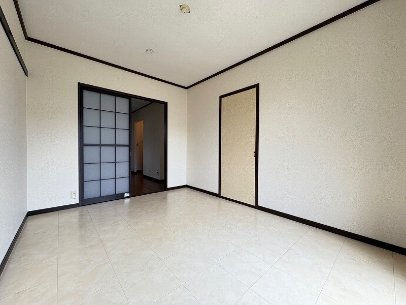 アベニール七国 202号-9