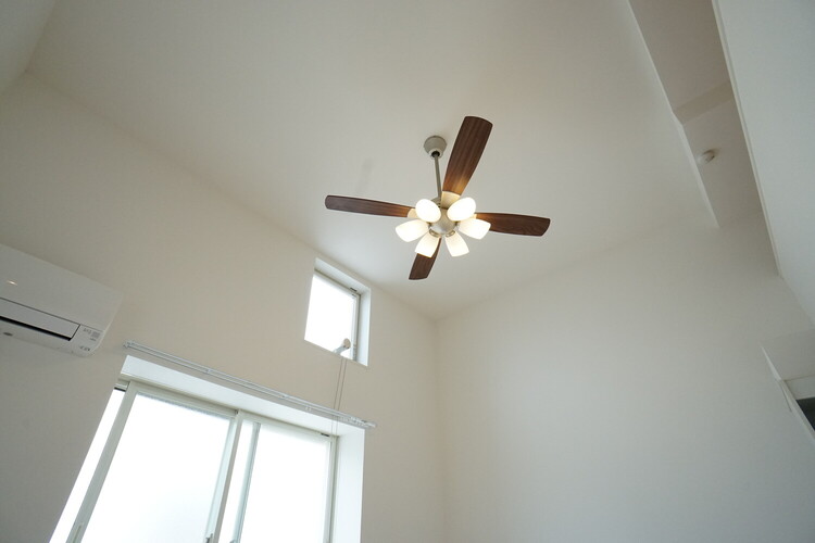 アザーレ栗谷 104号-3