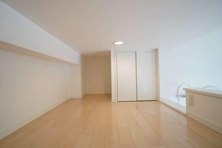 アザーレ栗谷 104号-7