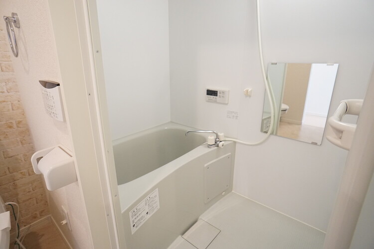 アザーレ栗谷 104号-13