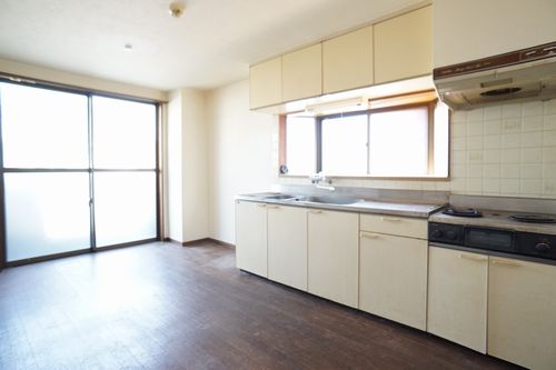 Ｙ＆Ｅパレス 203号-4