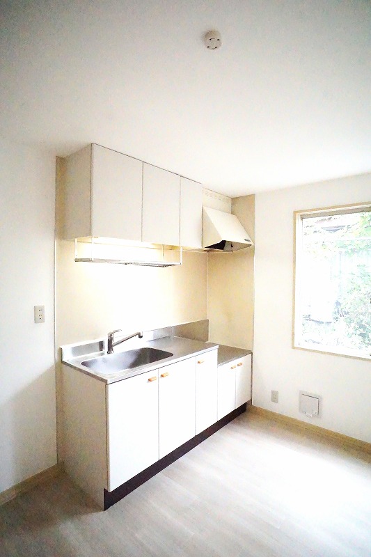 メゾン・ドゥ・リヴィエール 103号-3