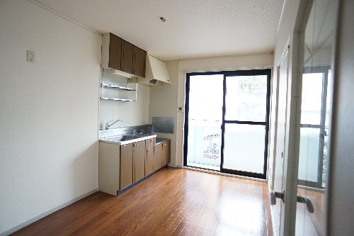 シャルマン 港南台 105号-2