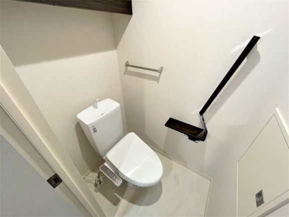 ヒルズ横濱高島台 203号-11