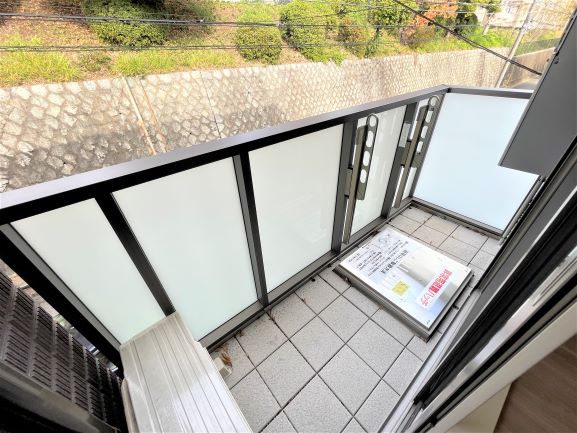 ヒルズ横濱高島台 203号-12