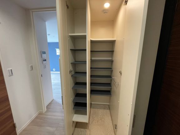 ヒルズ横濱高島台 301号-3