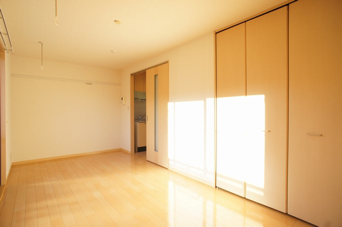 シャーメゾン二俣川 201号-3